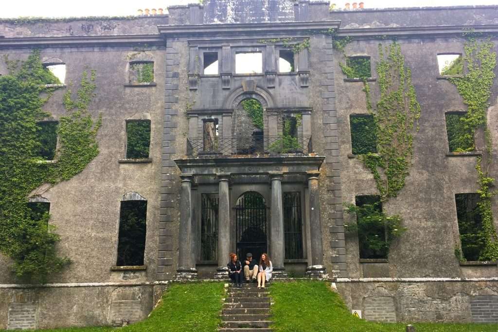 Liz and her family talking about their Irish roots while at an old family estate.